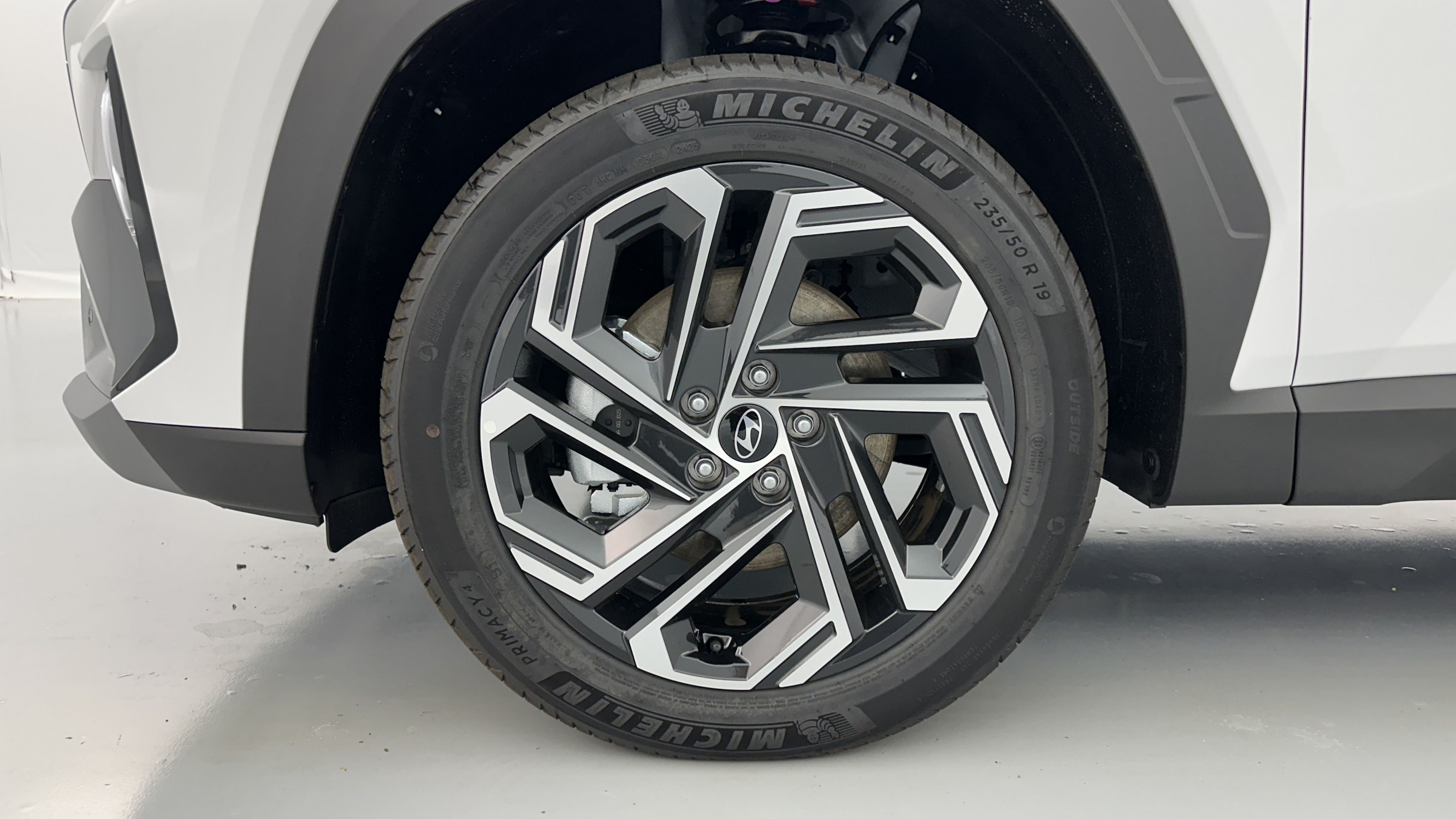 Vente en ligne Hyundai Tucson TUCSON 1.6 Hybrid T-GDI 215ch Creative BVA6 au prix de 34 700 €