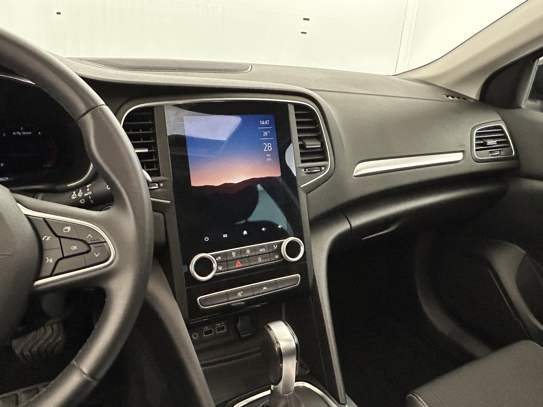 Vente en ligne Renault Megane 1.5 Blue dCi 115ch Techno EDC + Toit ouvrant au prix de 19 790 €