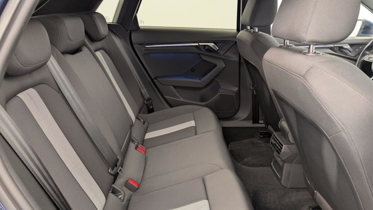 Vente en ligne Audi A3 30 TDI 116 S tronic 7 Design au prix de 24 390 €