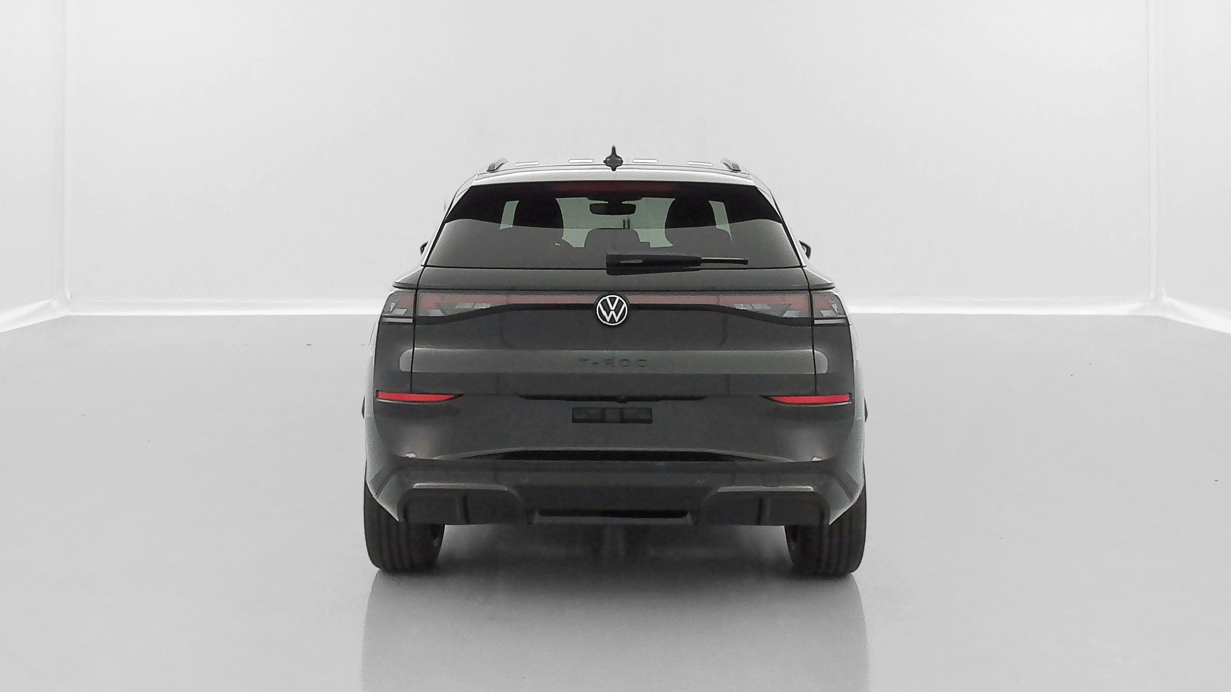 Vente en ligne Volkswagen T-Roc T-ROC 1.5 eTSI EVO2 Hybrid 150ch R-Line DSG7 au prix de 37 700 €