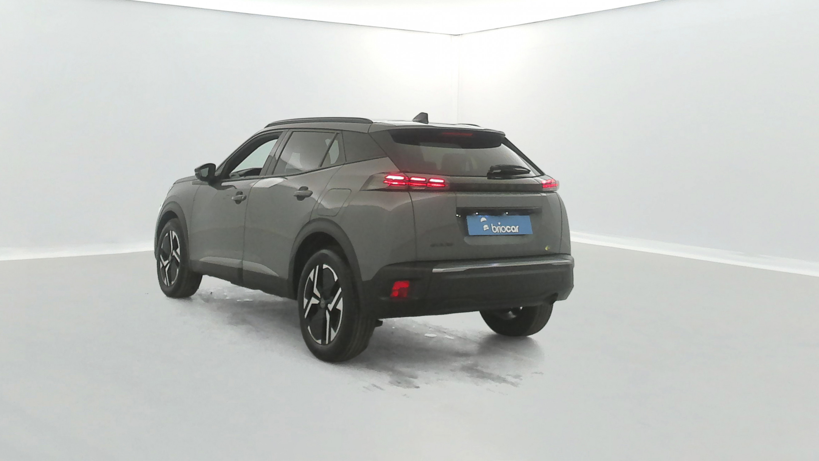 Vente en ligne Peugeot 2008 1.2 PureTech 100ch Allure + Caméra de recul + GPS au prix de 15 980 €