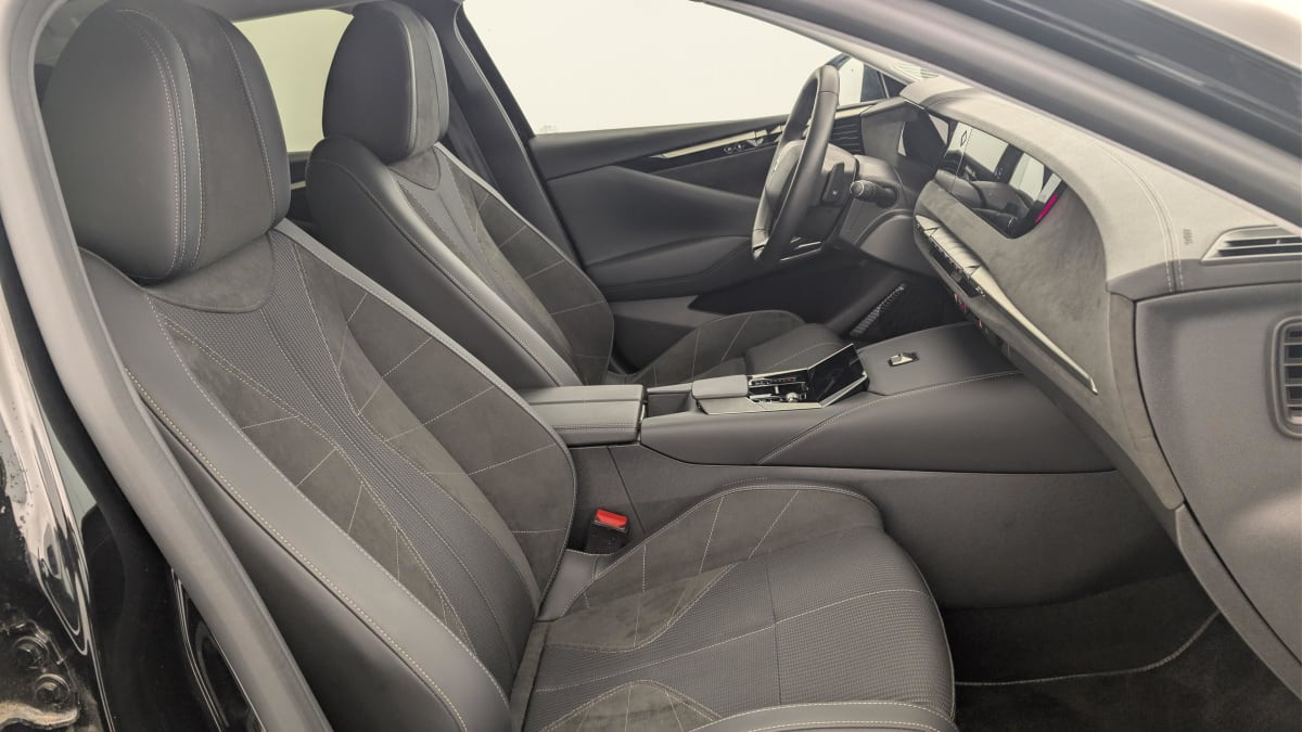 Vente en ligne Ds DS4 Hybride 145 e-DCT6 Etoile - Alcantara au prix de 26 450 €