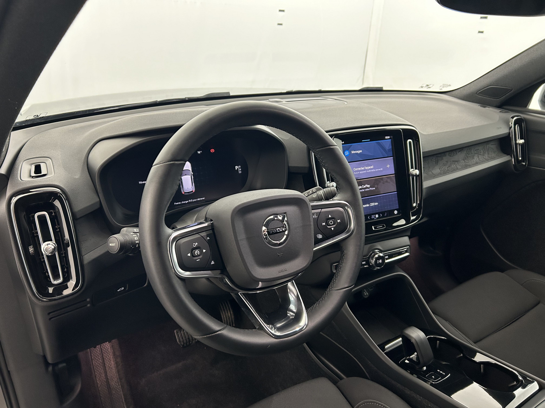 Vente en ligne Volvo XC40 Recharge 231ch Plus EDT + Pack Hiver avec pompe à chaleur au prix de 29 780 €