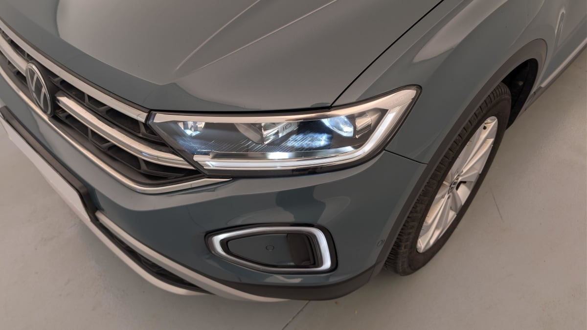 Vente en ligne Volkswagen T-Roc 1.0 TSI 110 START STOP BVM6 STYLE au prix de 21 300 €