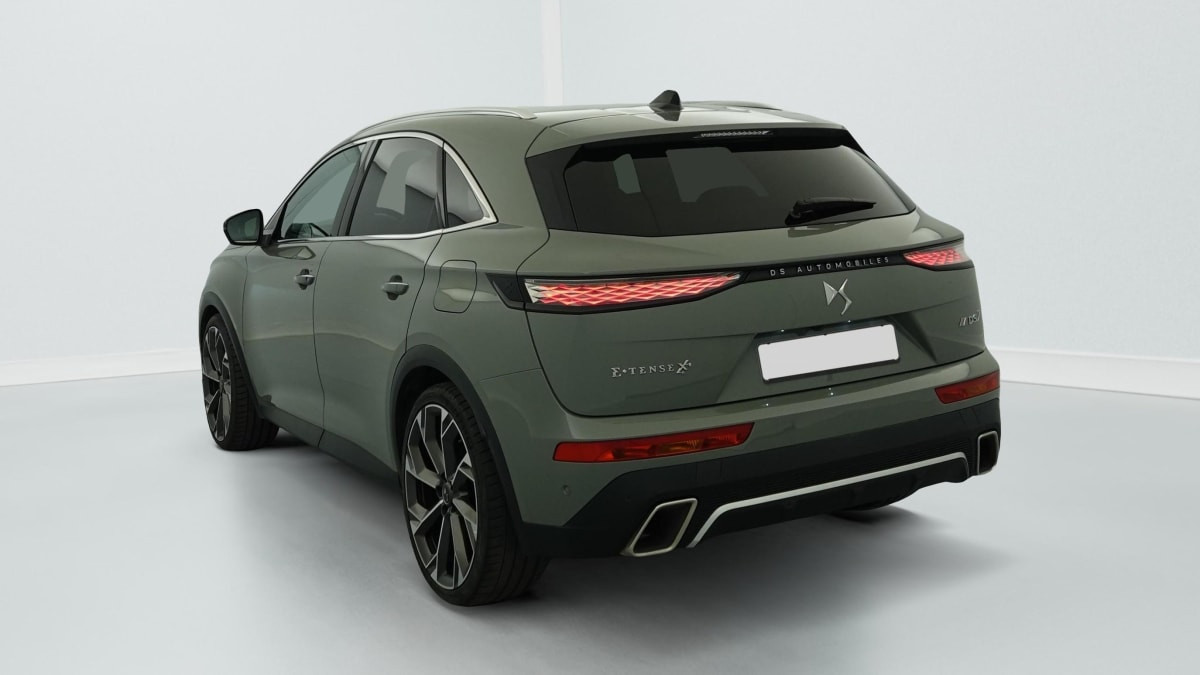 Vente en ligne Ds DS7 Crossback Hybride Rechargeable E-Tense 360 EAT8 4x4 Rivoli au prix de 40 460 €