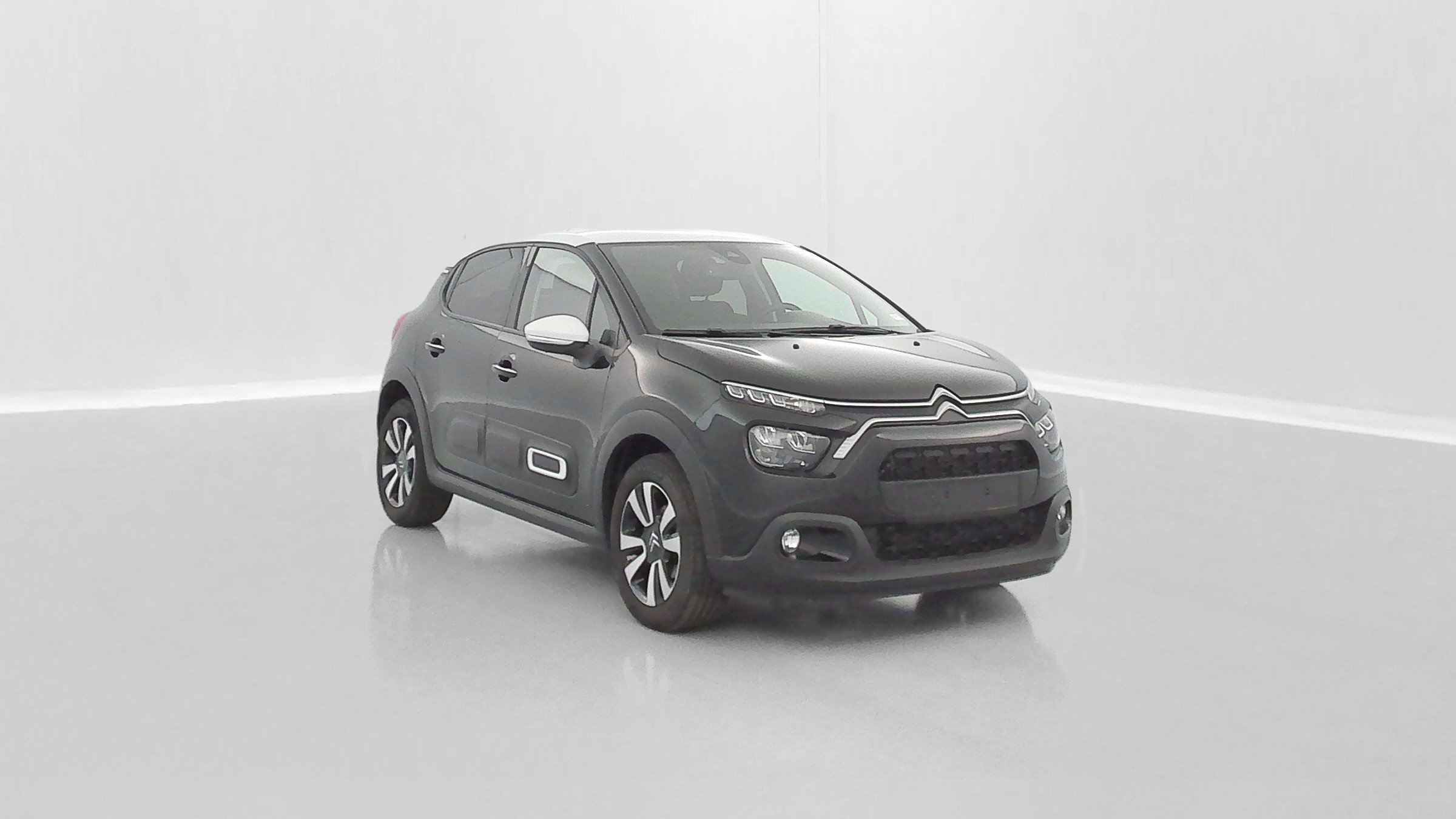 Vente en ligne Citroën C3 C3 III 1.2 PureTech 110ch Shine au prix de 17 200 €