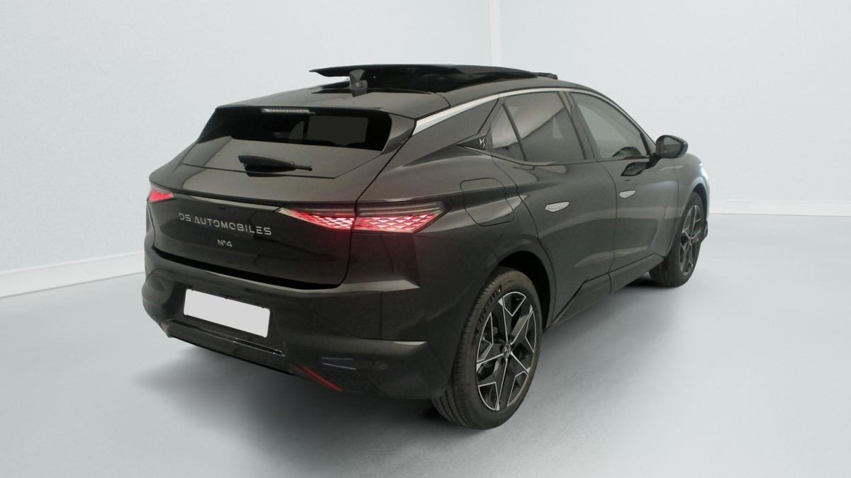 Vente en ligne Ds DS4 Hybride 145 e-DCT6 Etoile - Alcantara au prix de 33 420 €