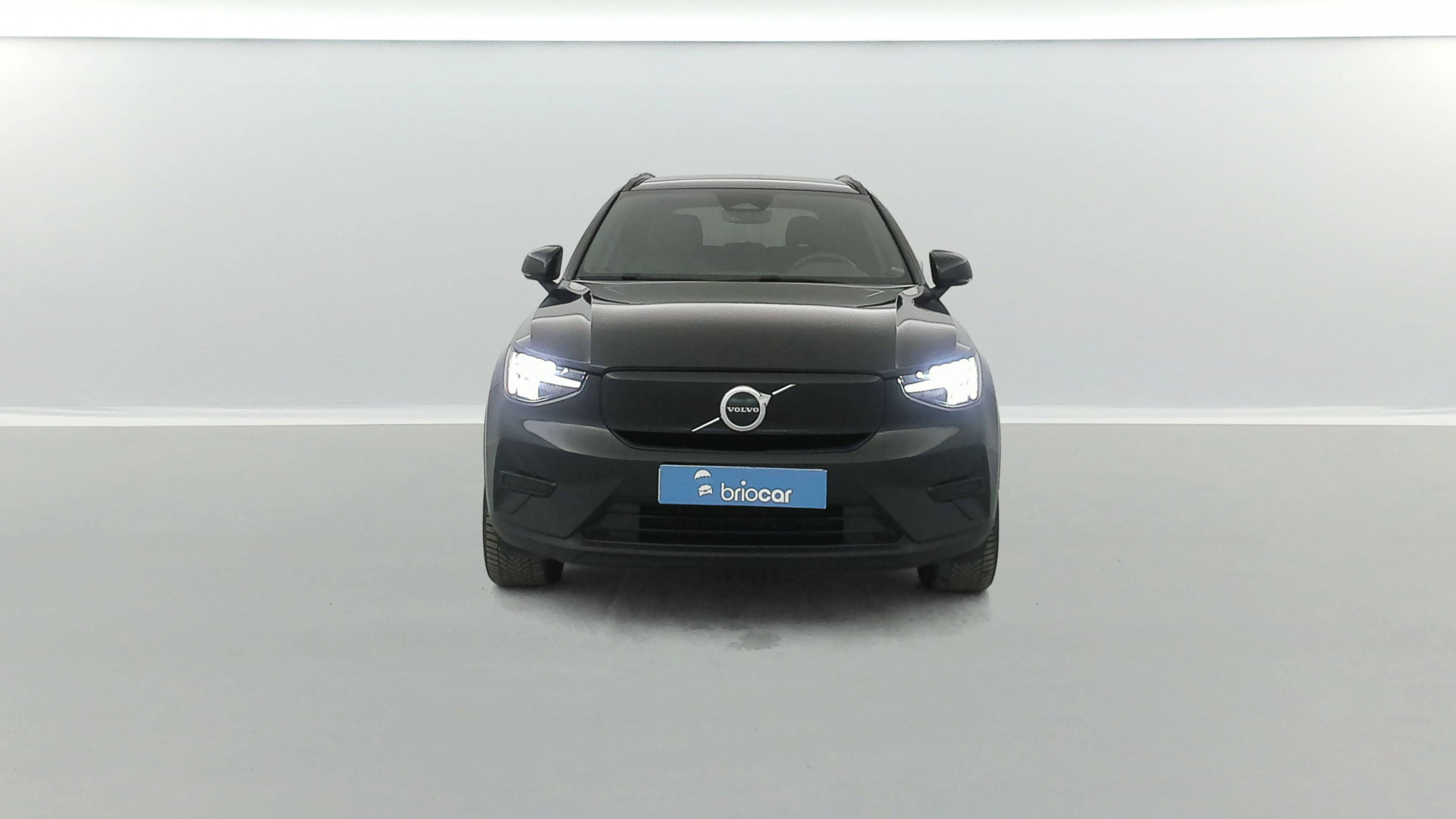 Vente en ligne Volvo XC40 Recharge 231ch Plus EDT + Pack Hiver avec pompe à chaleur au prix de 29 780 €