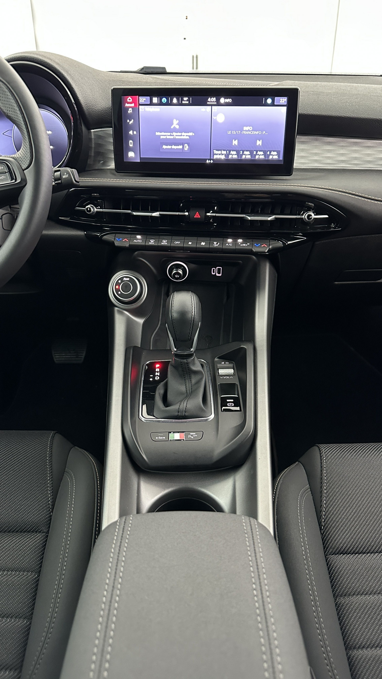Vente en ligne Alfa Romeo Tonale TONALE 1.3 Hybride Rechargeable PHEV 280ch AT6 Ti au prix de 27 400 €