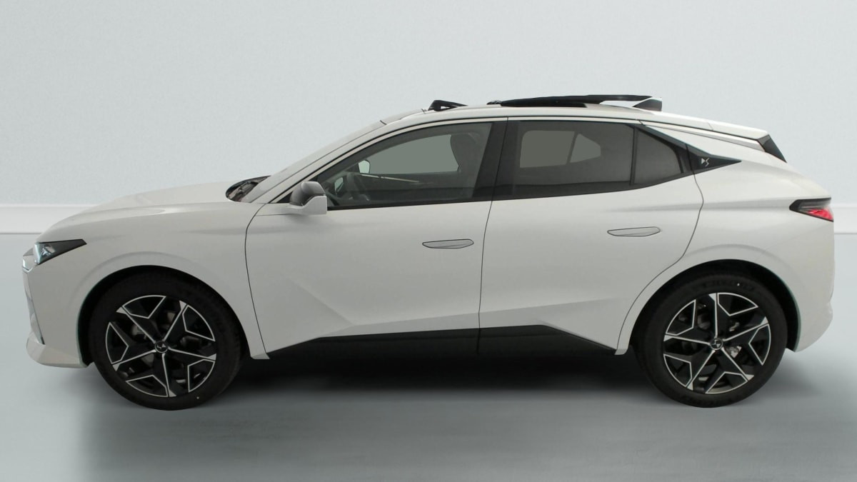 Vente en ligne Ds DS4 Hybride 145 e-DCT6 Etoile - Alcantara au prix de 33 240 €