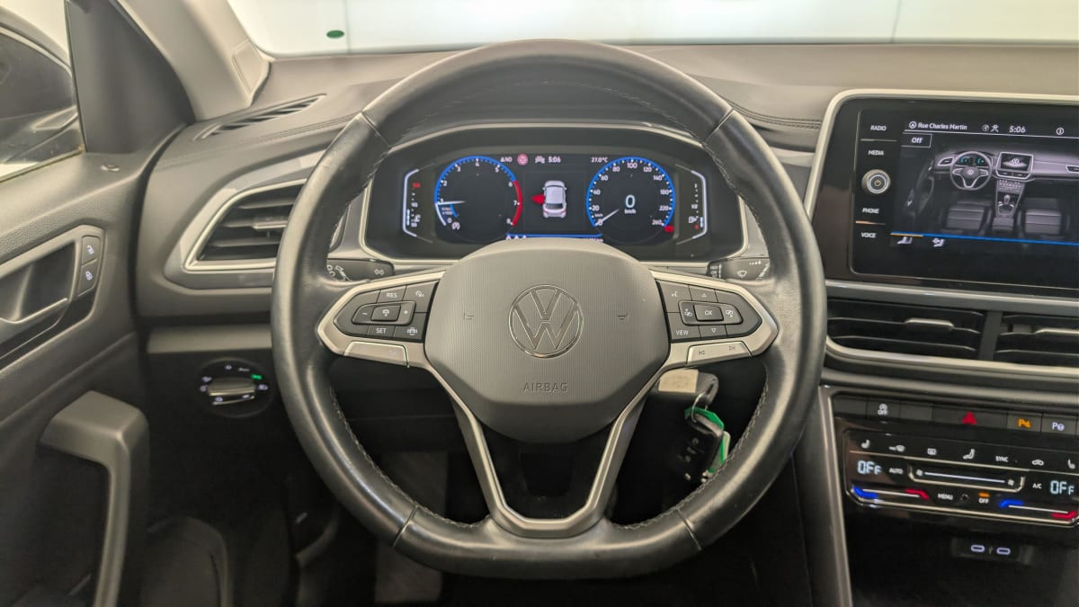 Vente en ligne Volkswagen T-Roc 1.0 TSI 110 START STOP BVM6 STYLE au prix de 21 300 €