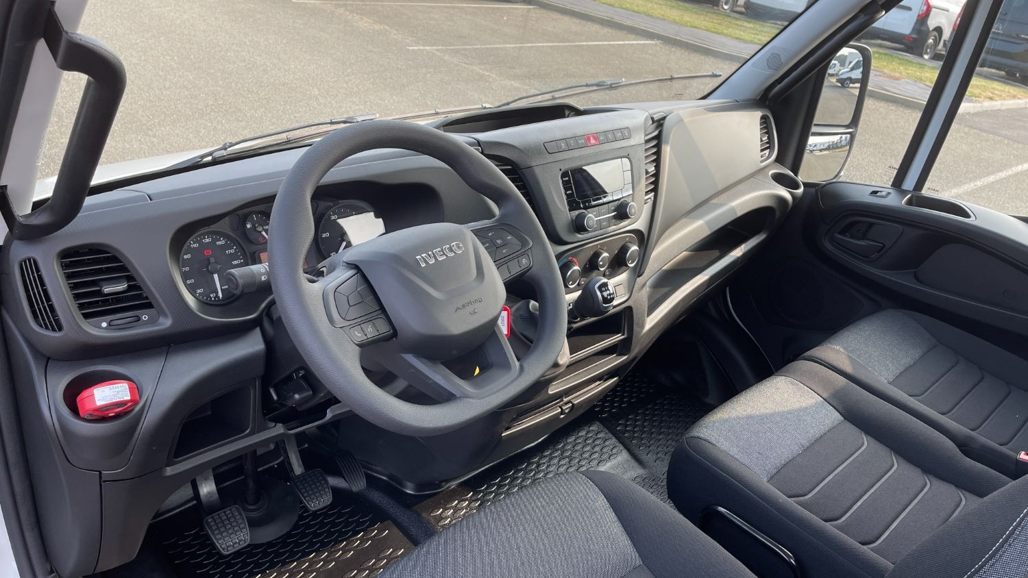 Vente en ligne Iveco Daily DAILY III 35S16H 4100 3.0 156ch Porte Voiture Plat'fix PF18 Alu au prix de 56 480 €