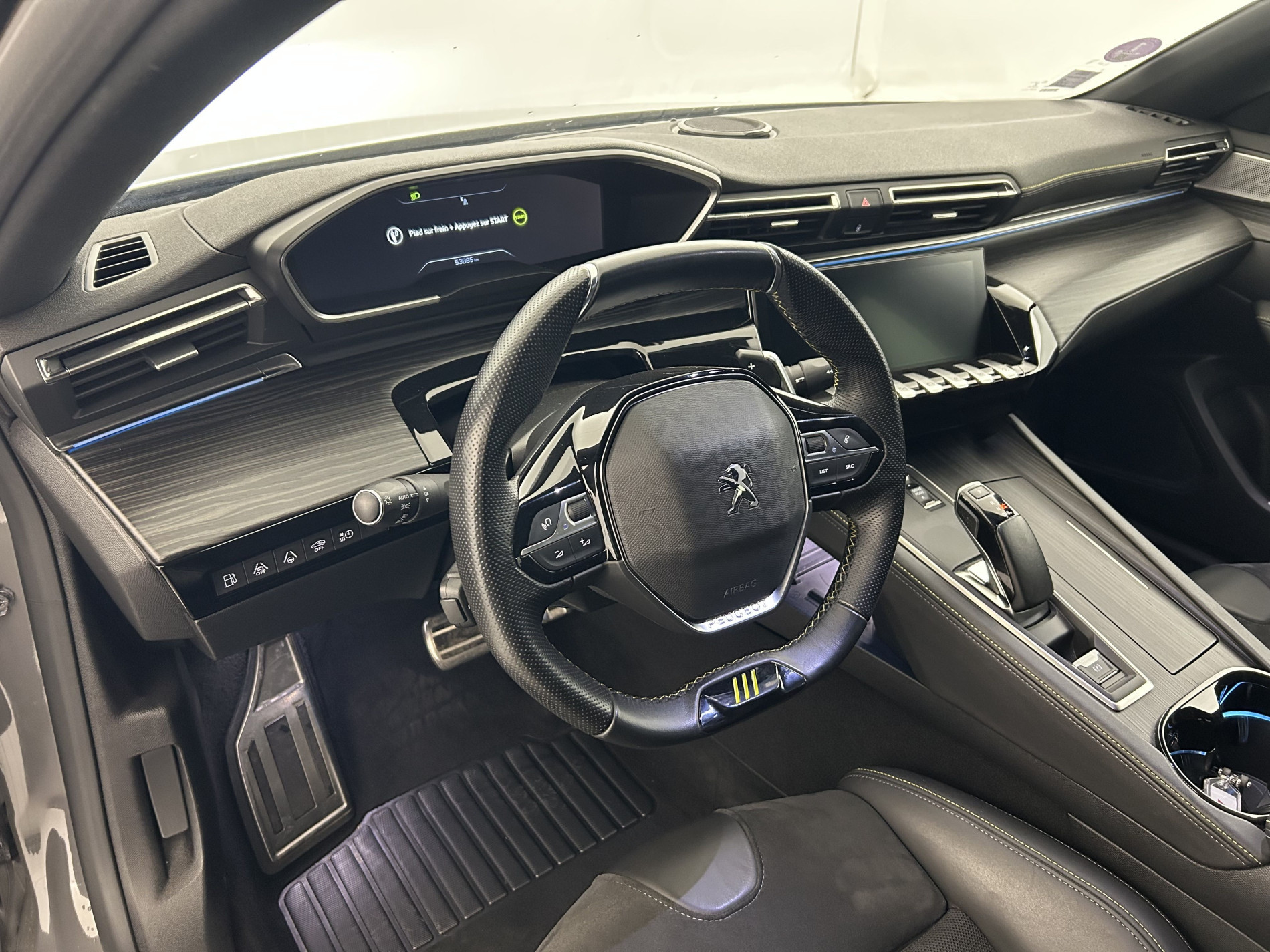 Vente en ligne Peugeot 508 HYBRID4 360ch e-EAT8 PEUGEOT SPORT ENGINEERED au prix de 30 990 €