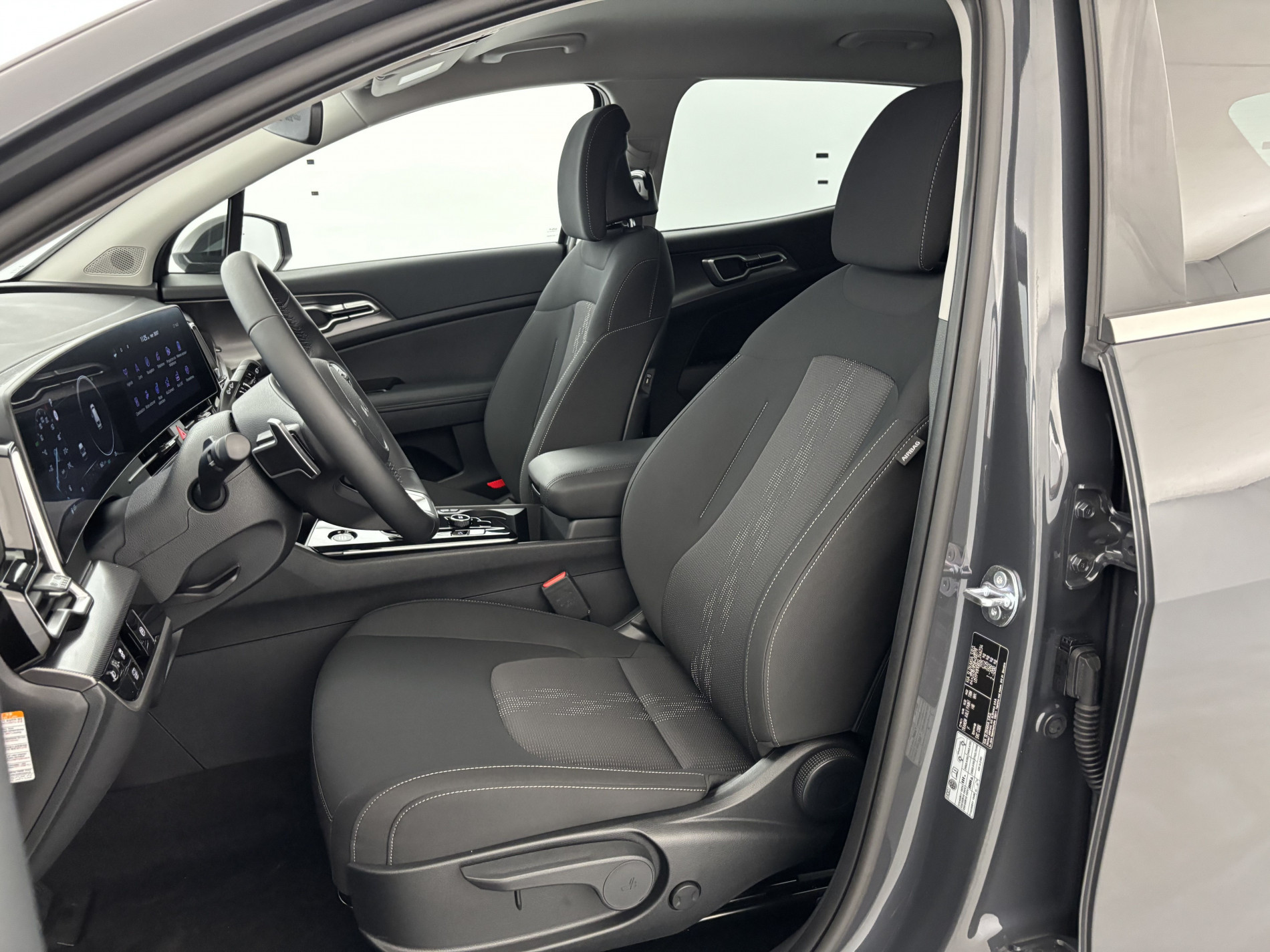 Vente en ligne Kia Sportage 1.6 T-GDi 210ch HEV Active BVA6 Suréquipé au prix de 30 990 €