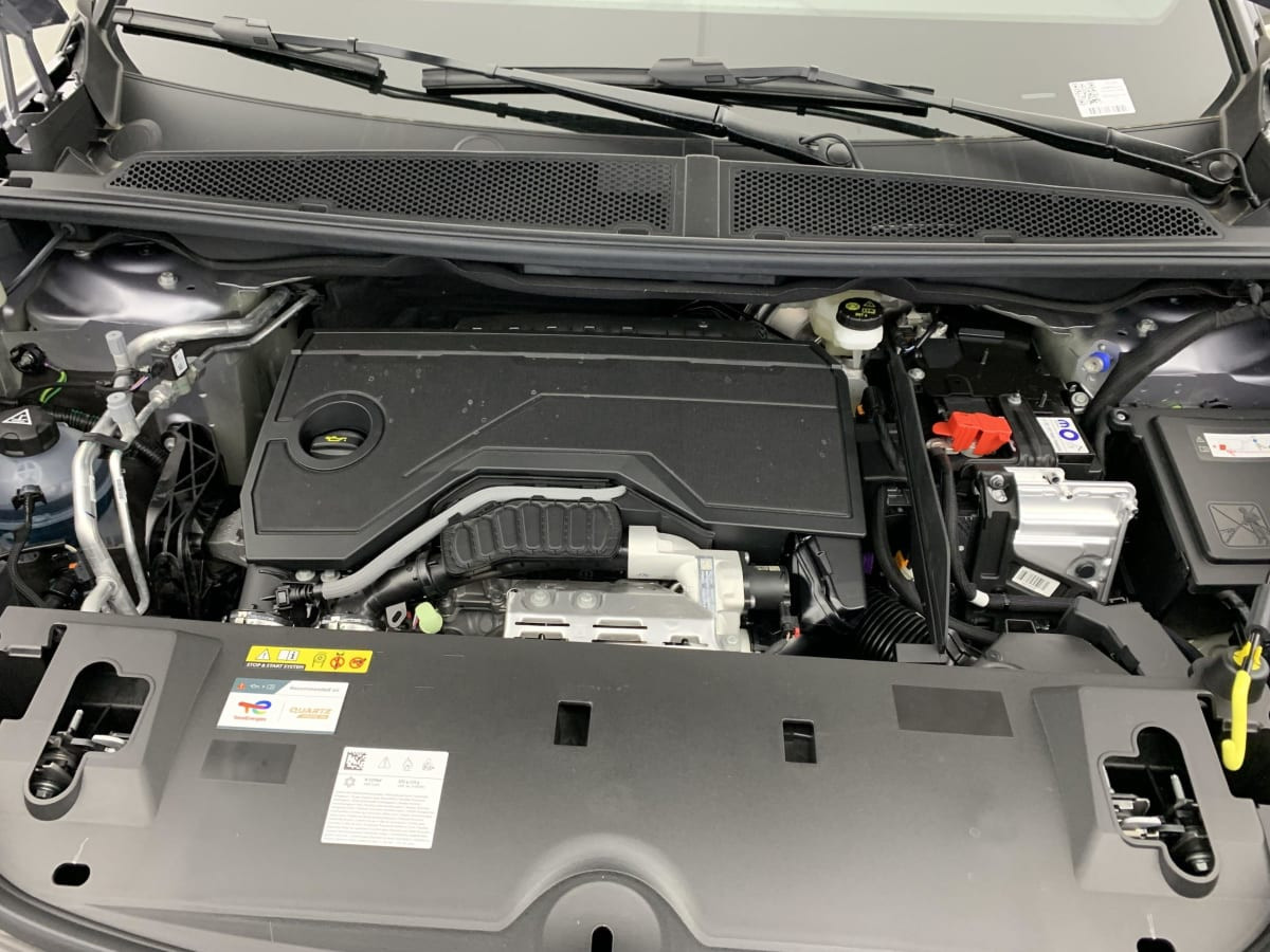 Vente en ligne Peugeot 3008 Hybrid 145 e-DCS6 GT au prix de 31 920 €