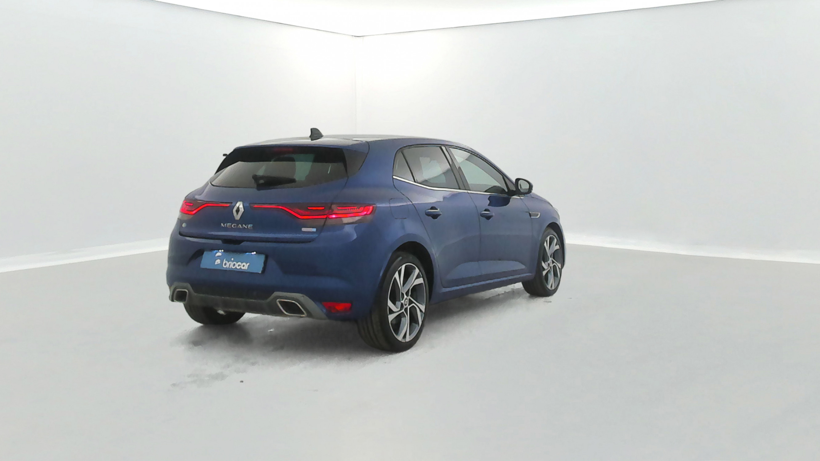Vente en ligne Renault Megane 1.6 E-Tech Plug-in 160ch RS Line Suréquipée au prix de 18 990 €