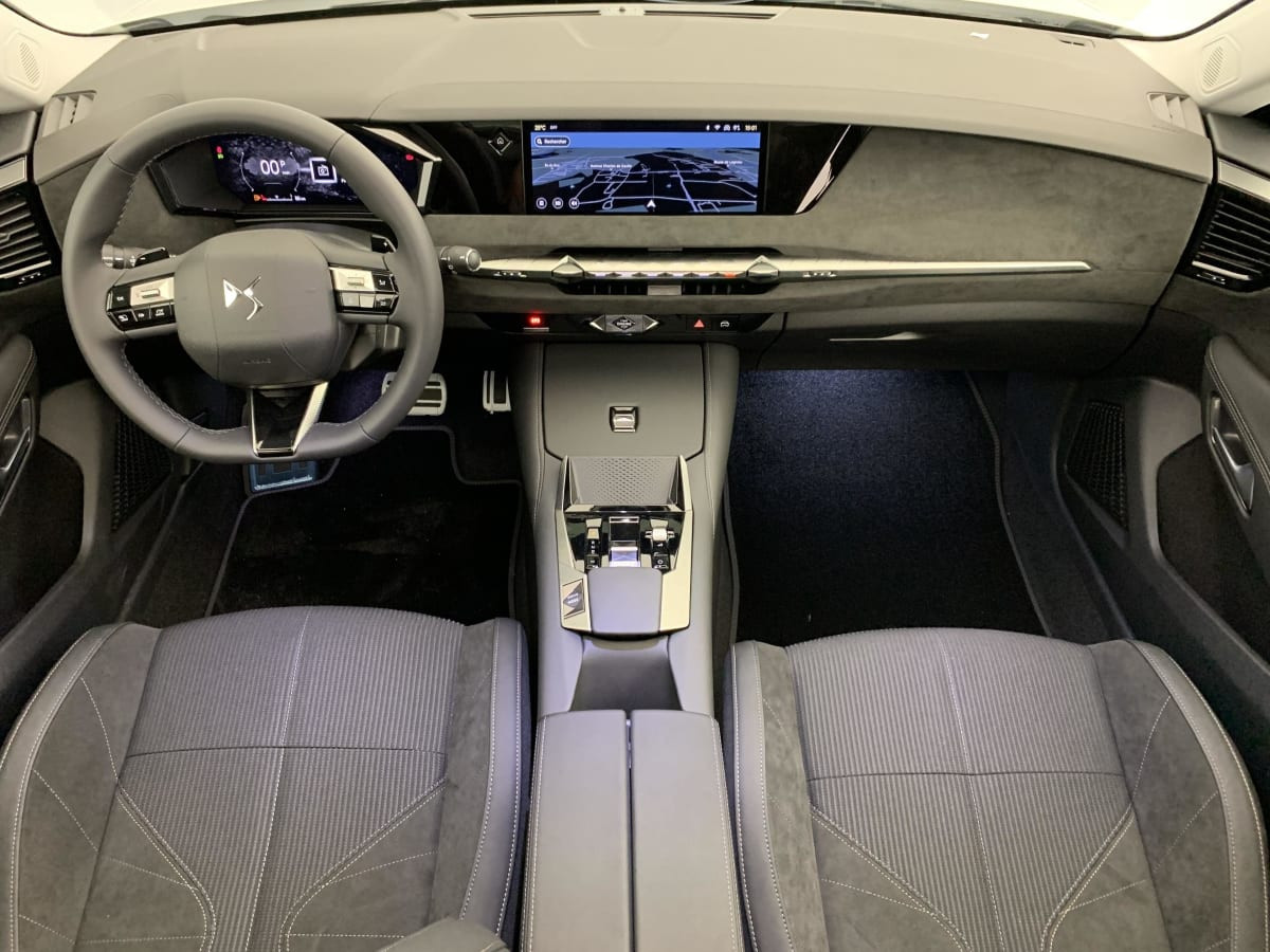Vente en ligne Ds DS4 Hybride 145 e-DCT6 Etoile - Alcantara au prix de 33 240 €