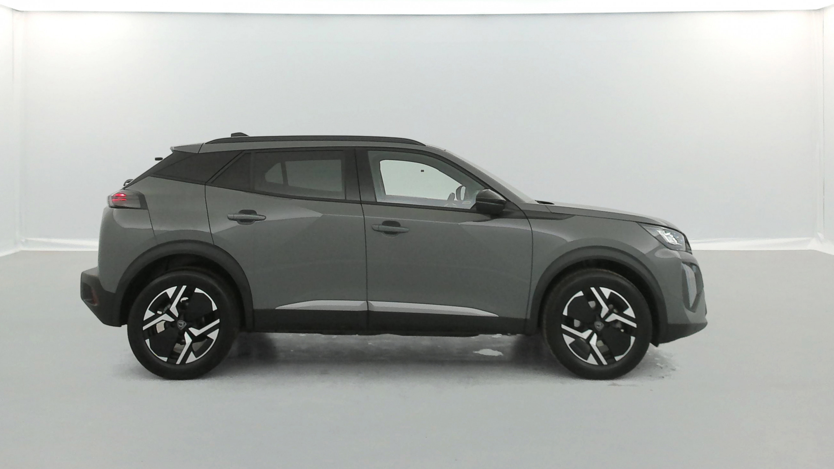 Vente en ligne Peugeot 2008 1.2 PureTech 100ch Allure + Caméra de recul + GPS au prix de 15 980 €