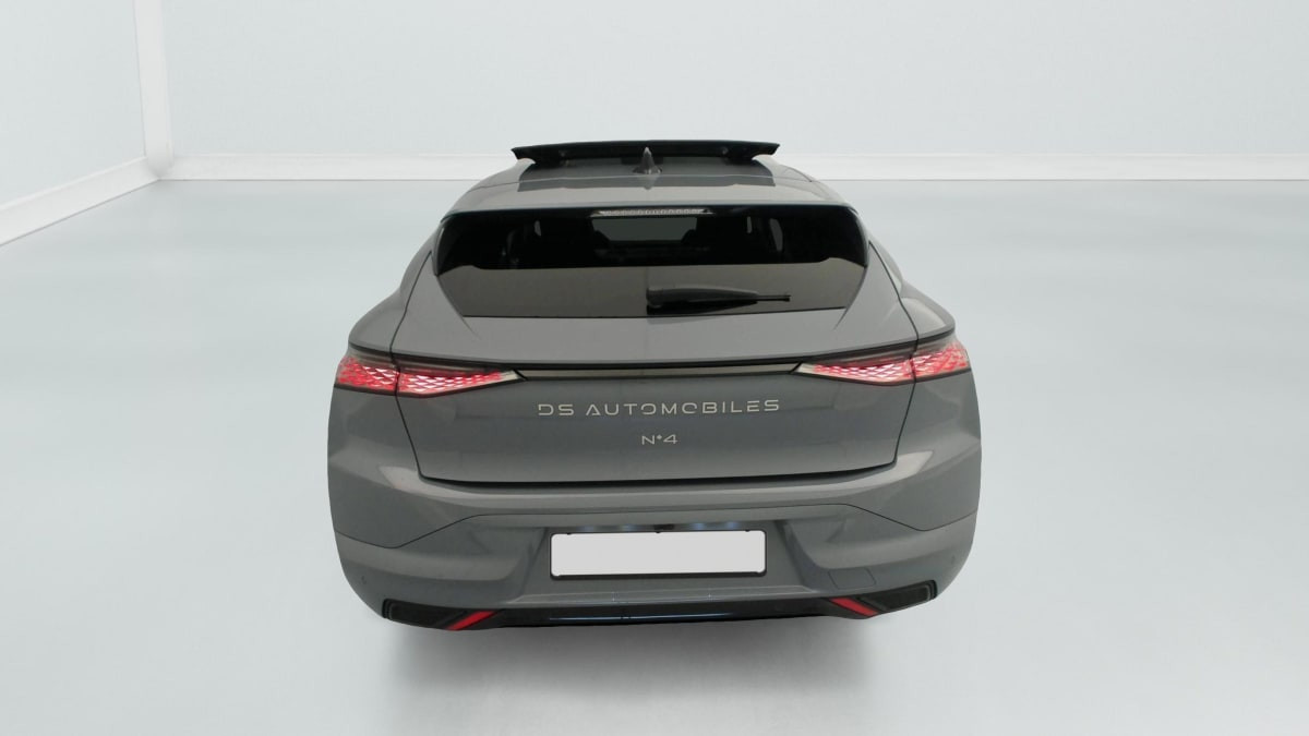 Vente en ligne Ds DS4 Hybride 145 e-DCT6 Etoile - Alcantara au prix de 32 430 €