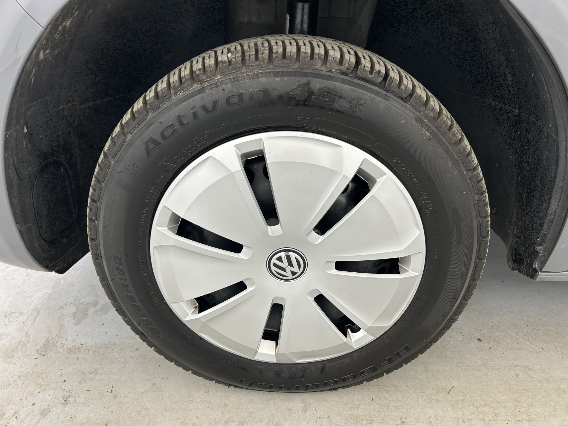 Vente en ligne Volkswagen Transporter 2.8T L1H1 2.0 TDI 150ch Business DSG7 + Caméra de recul + GPS au prix de 34 990 €