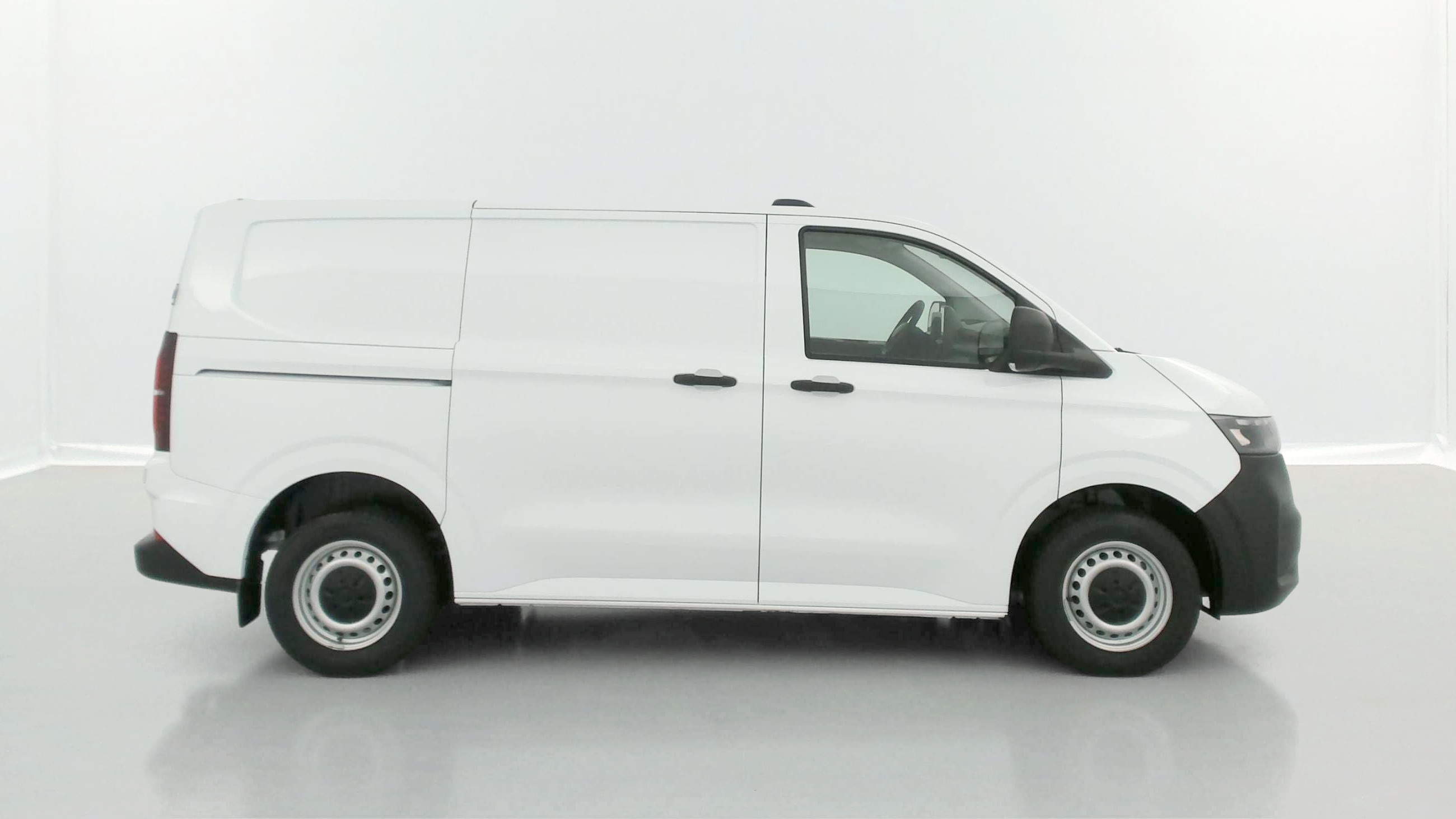Vente en ligne Volkswagen Transporter TRANSPORTER T7 Van L1 2.0 TDI 150ch Business BVA8 au prix de 40 980 €