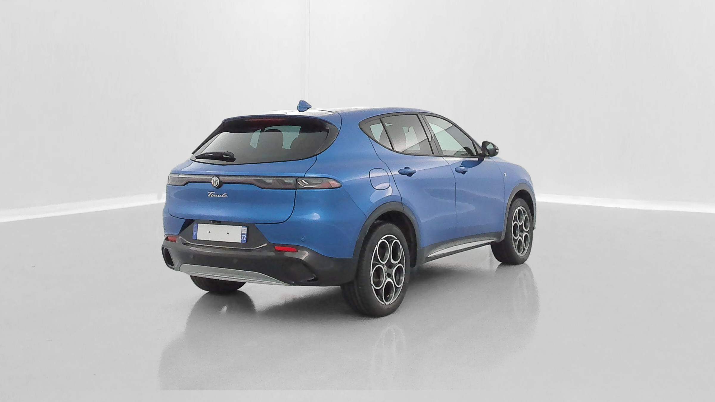 Vente en ligne Alfa Romeo Tonale TONALE 1.3 Hybride Rechargeable PHEV 280ch AT6 Ti au prix de 27 400 €