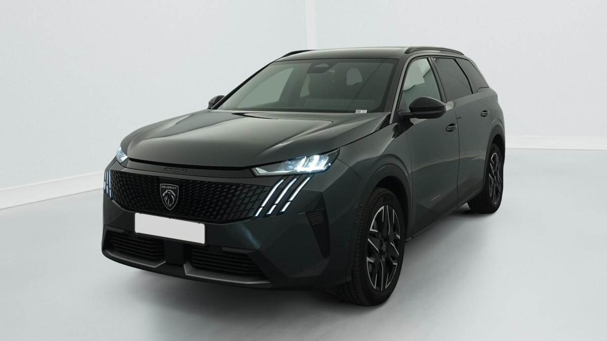 Peugeot 5008 HYBRID 145 CH E-DCS6 ALLURE occasion de 2025 en vente à Rennes