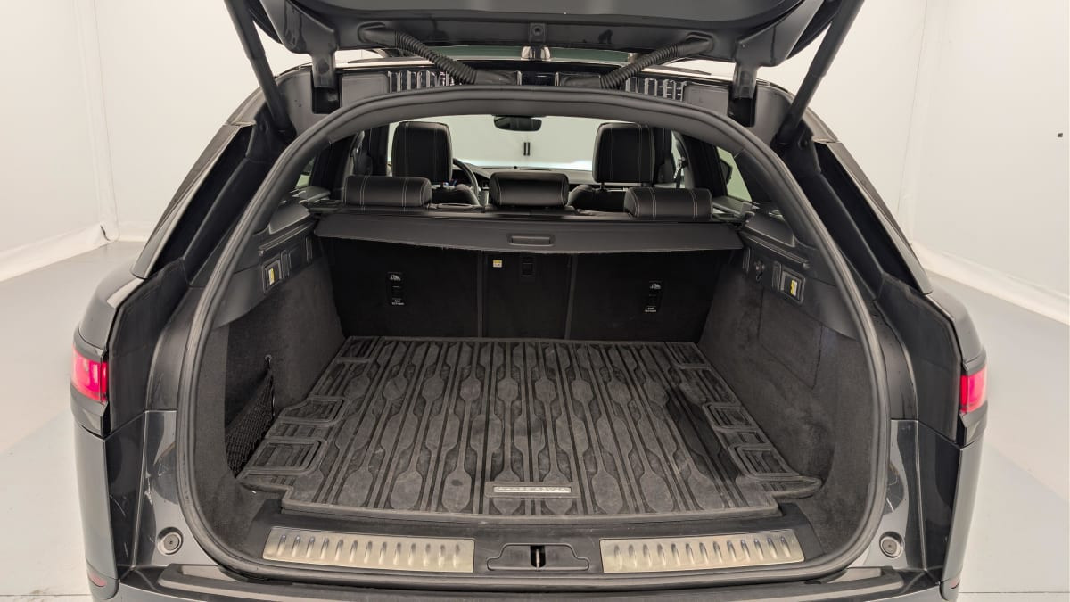 Vente en ligne Land Rover Range Rover Velar 2.0L P400e PHEV 404ch HSE R-Dynamic au prix de 45 610 €