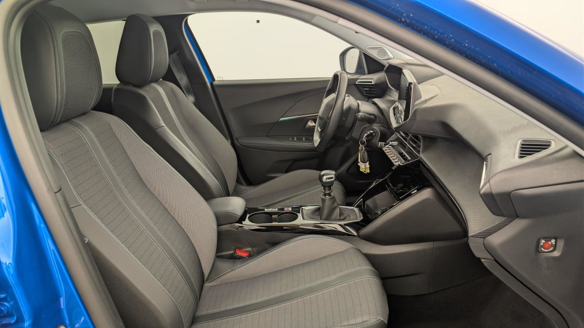 Vente en ligne Peugeot 2008 PureTech 130 S S BVM6 Allure Pack au prix de 16 150 €