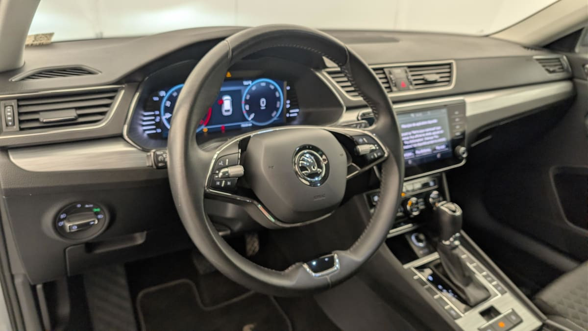 Vente en ligne Skoda Superb 2.0 TDI 150 SCR DSG7 BUSINESS au prix de 24 390 €