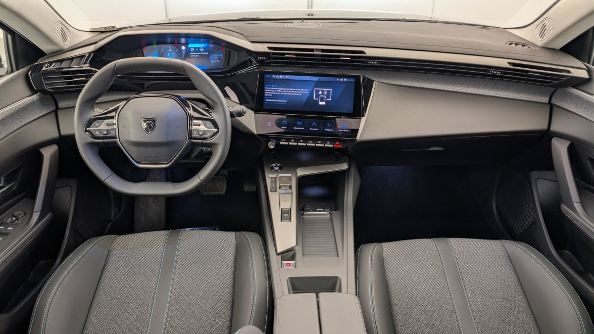Vente en ligne Peugeot 308 Hybrid 145 e-DCS6 Allure au prix de 25 010 €
