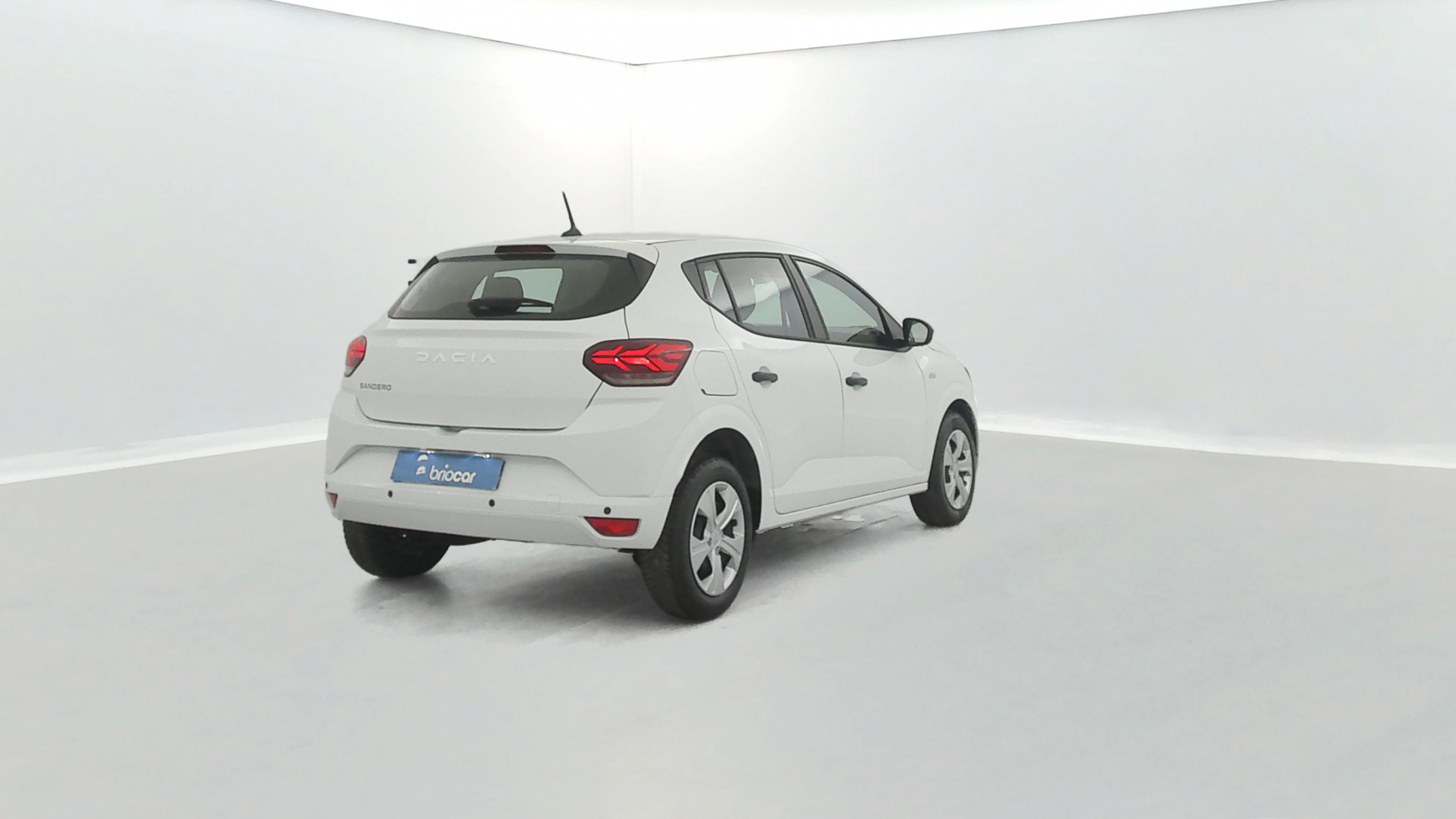 Vente en ligne Dacia Sandero 1.0 SCe 65ch Essential au prix de 11 990 €