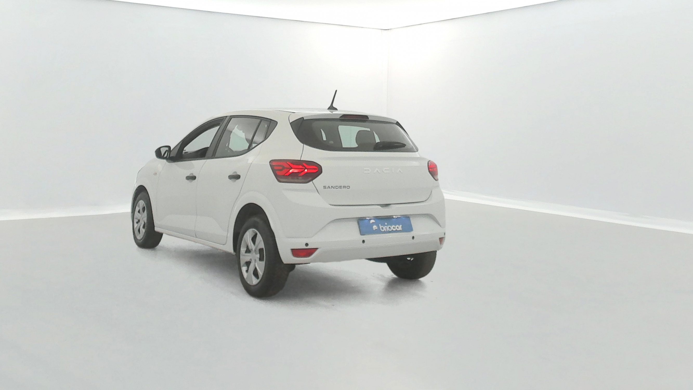 Vente en ligne Dacia Sandero 1.0 SCe 65ch Essential au prix de 11 990 €