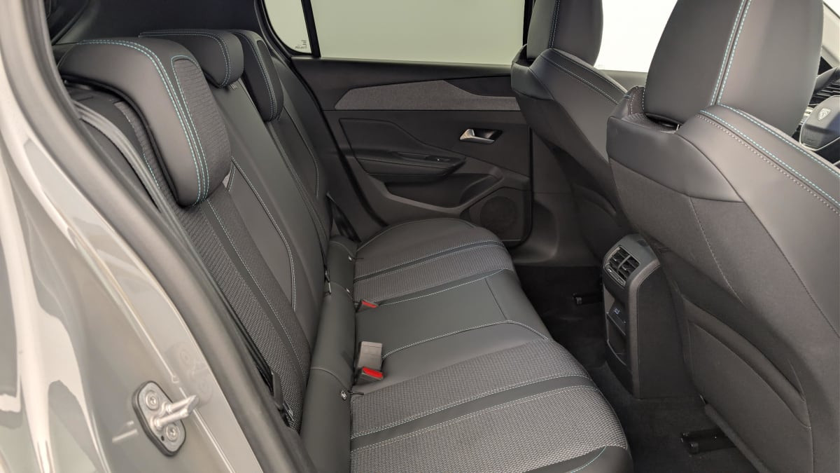 Vente en ligne Peugeot 308 Hybrid 145 e-DCS6 Allure au prix de 25 010 €