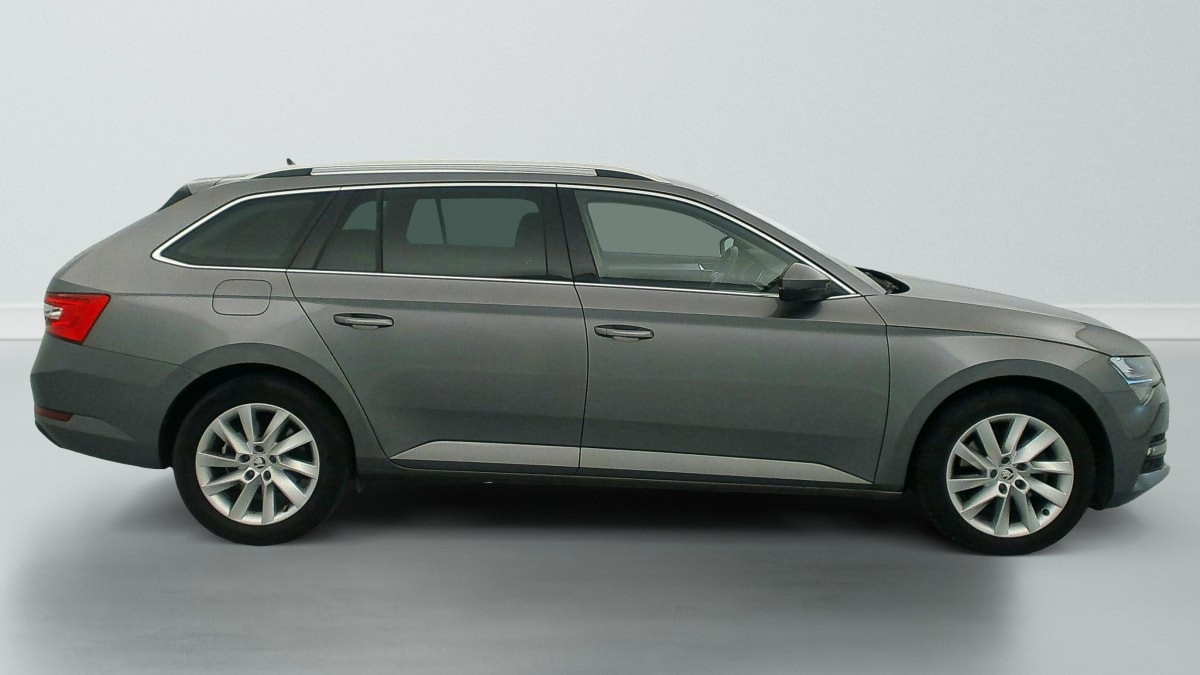Vente en ligne Skoda Superb 2.0 TDI 150 SCR DSG7 BUSINESS au prix de 24 390 €