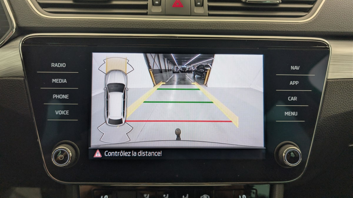 Vente en ligne Skoda Superb 2.0 TDI 150 SCR DSG7 BUSINESS au prix de 24 390 €