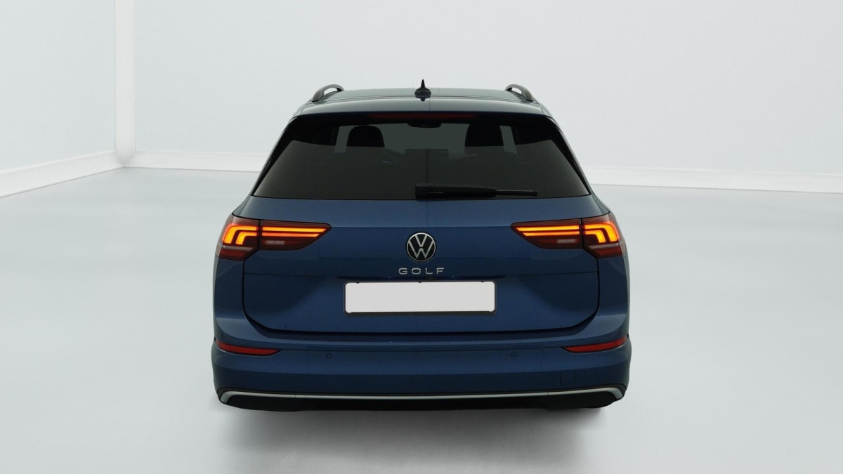 Vente en ligne Volkswagen Golf SW 2.0 TDI 116 BVM6 LIFE PLUS au prix de 26 450 €