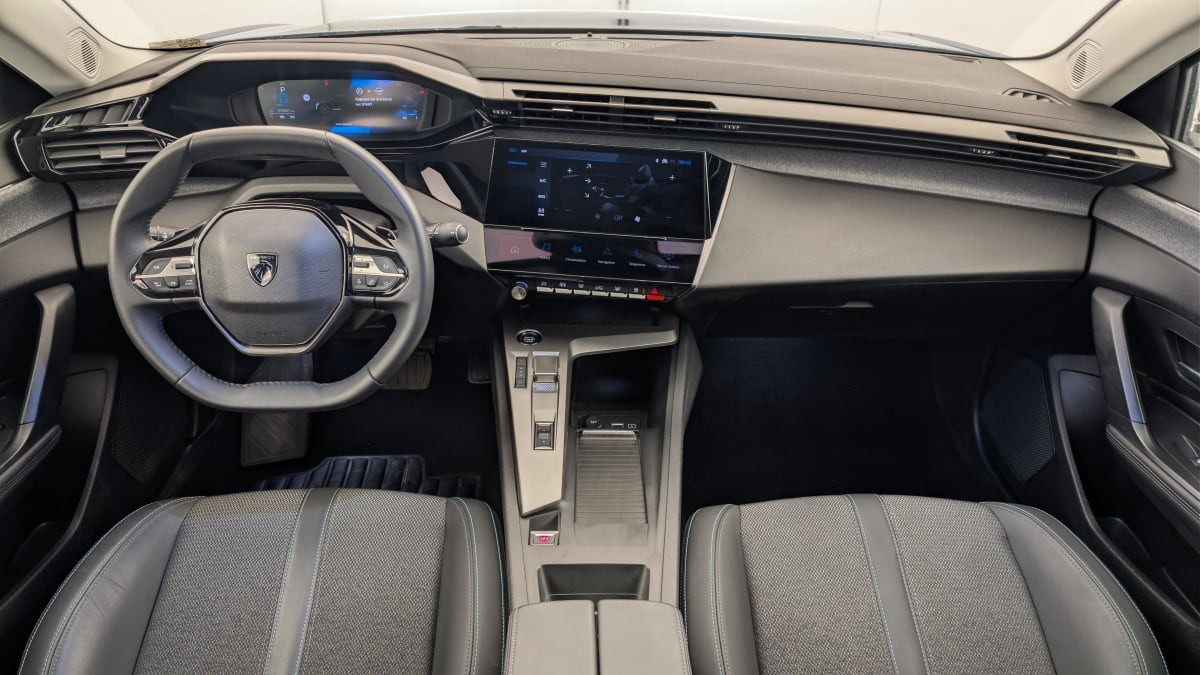 Vente en ligne Peugeot 408 Hybrid 145 e-DCS6 Allure au prix de 22 850 €