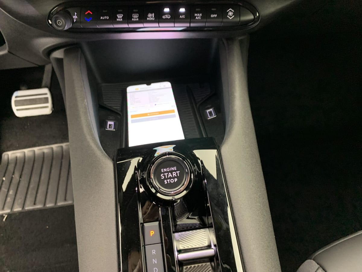 Vente en ligne Alfa Romeo Junior 1.2 Ibrida 145 ch e-DCT6 Ti au prix de 29 340 €