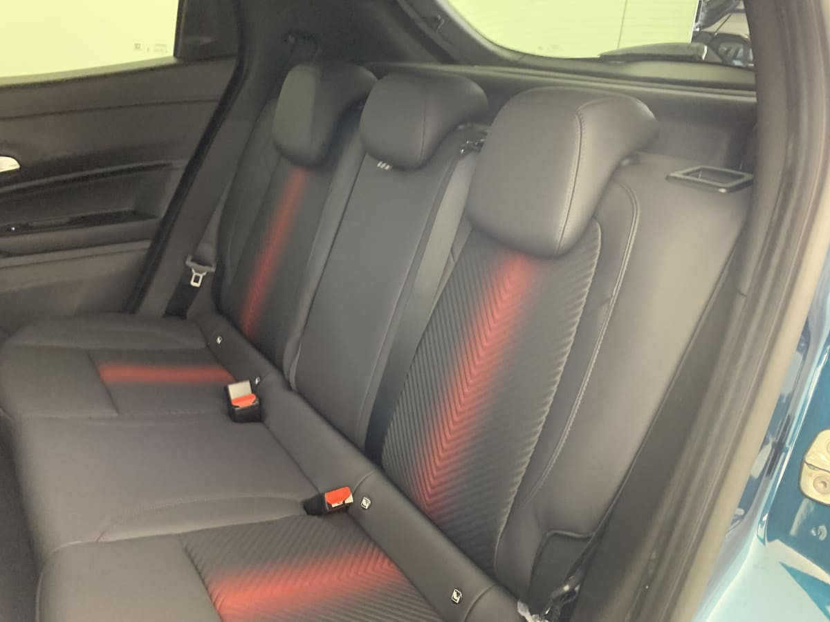Vente en ligne Alfa Romeo Junior 1.2 Ibrida 145 ch e-DCT6 Ti au prix de 29 340 €