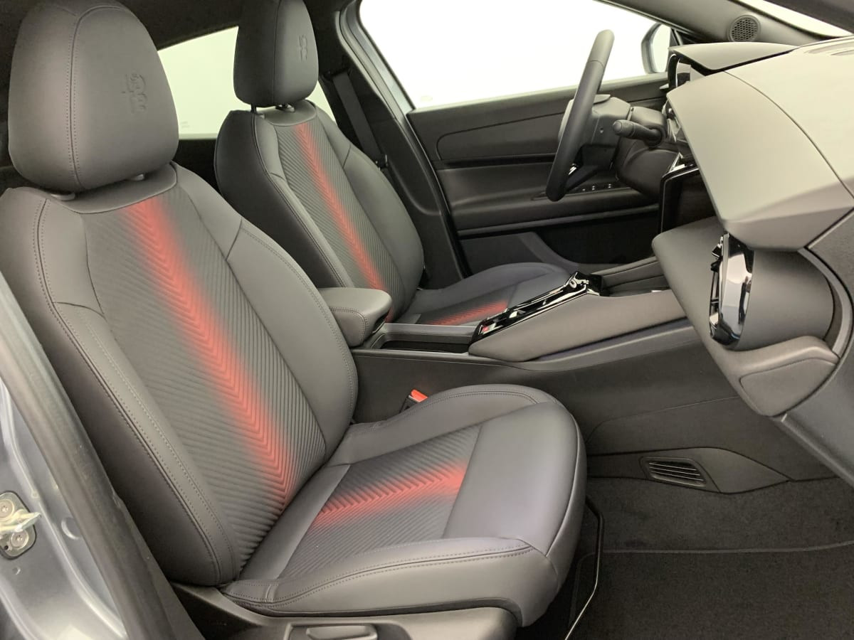 Vente en ligne Alfa Romeo Junior 1.2 Ibrida 145 ch e-DCT6 Ti au prix de 29 340 €