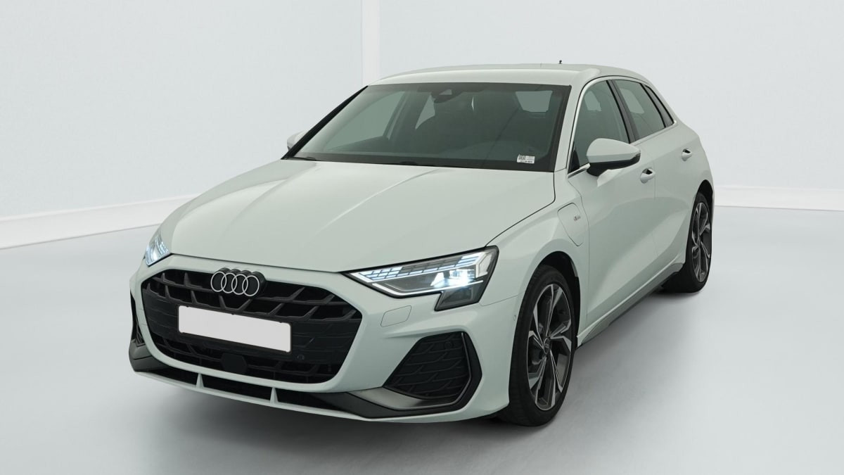 Audi A3 TFSI e Hybride rechargeable 204 S tronic 6 S line occasion de 2025 en vente à Rennes