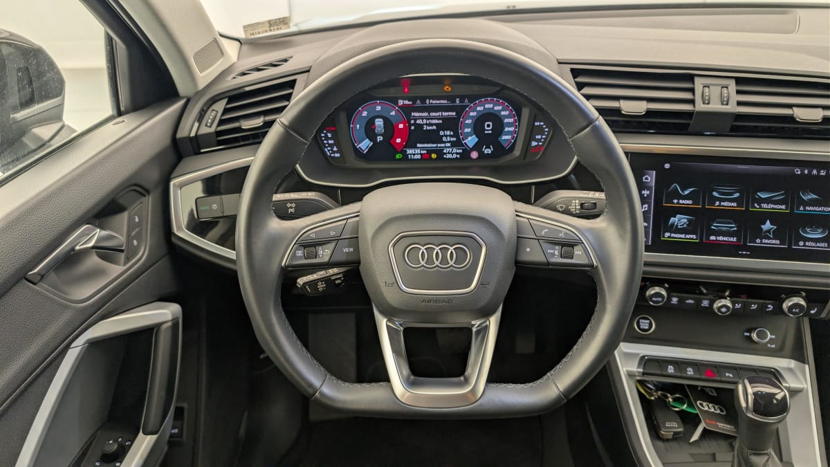 Vente en ligne Audi Q3 35 TDI 150 ch S tronic 7 Design au prix de 33 660 €
