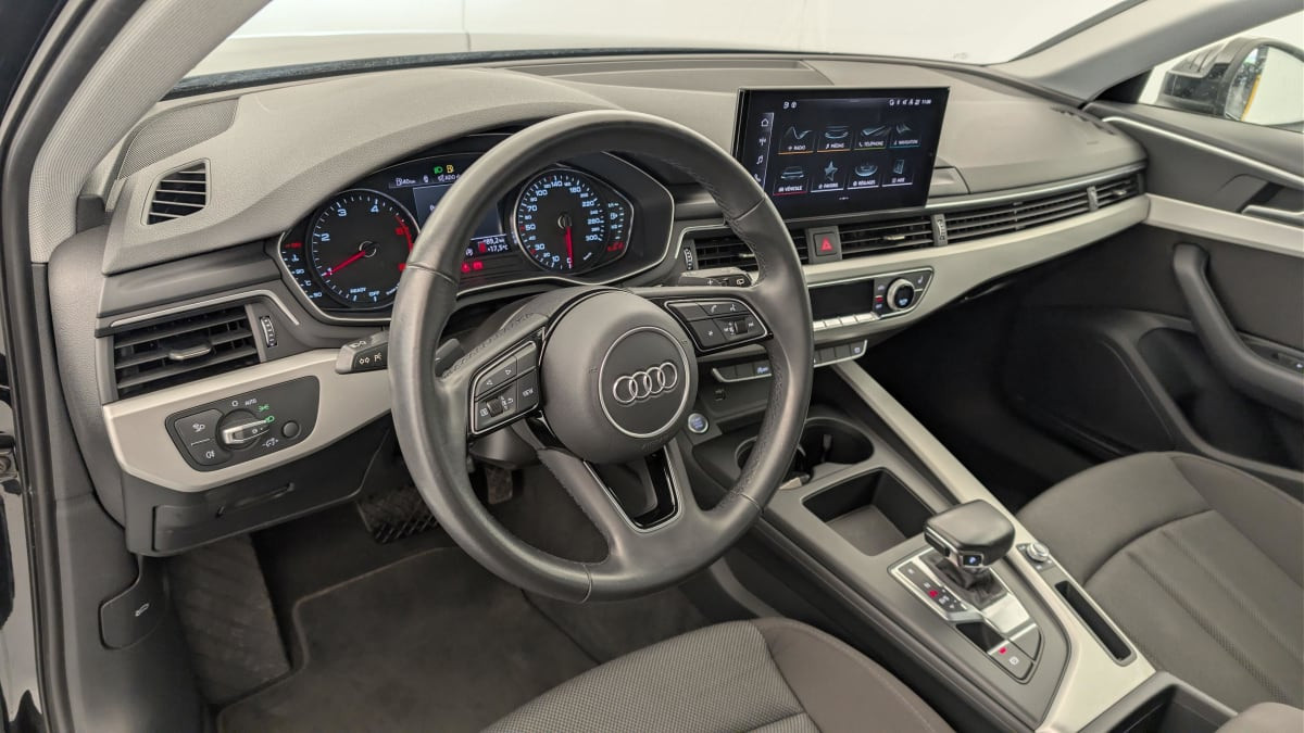 Vente en ligne Audi A4 Avant 35 TDI 163 S tronic 7 Design au prix de 27 480 €