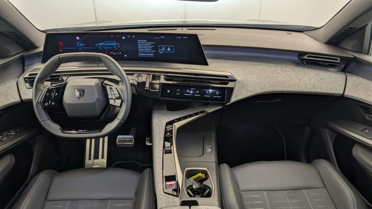 Vente en ligne Peugeot 3008 Hybrid 145 e-DCS6 GT au prix de 28 510 €