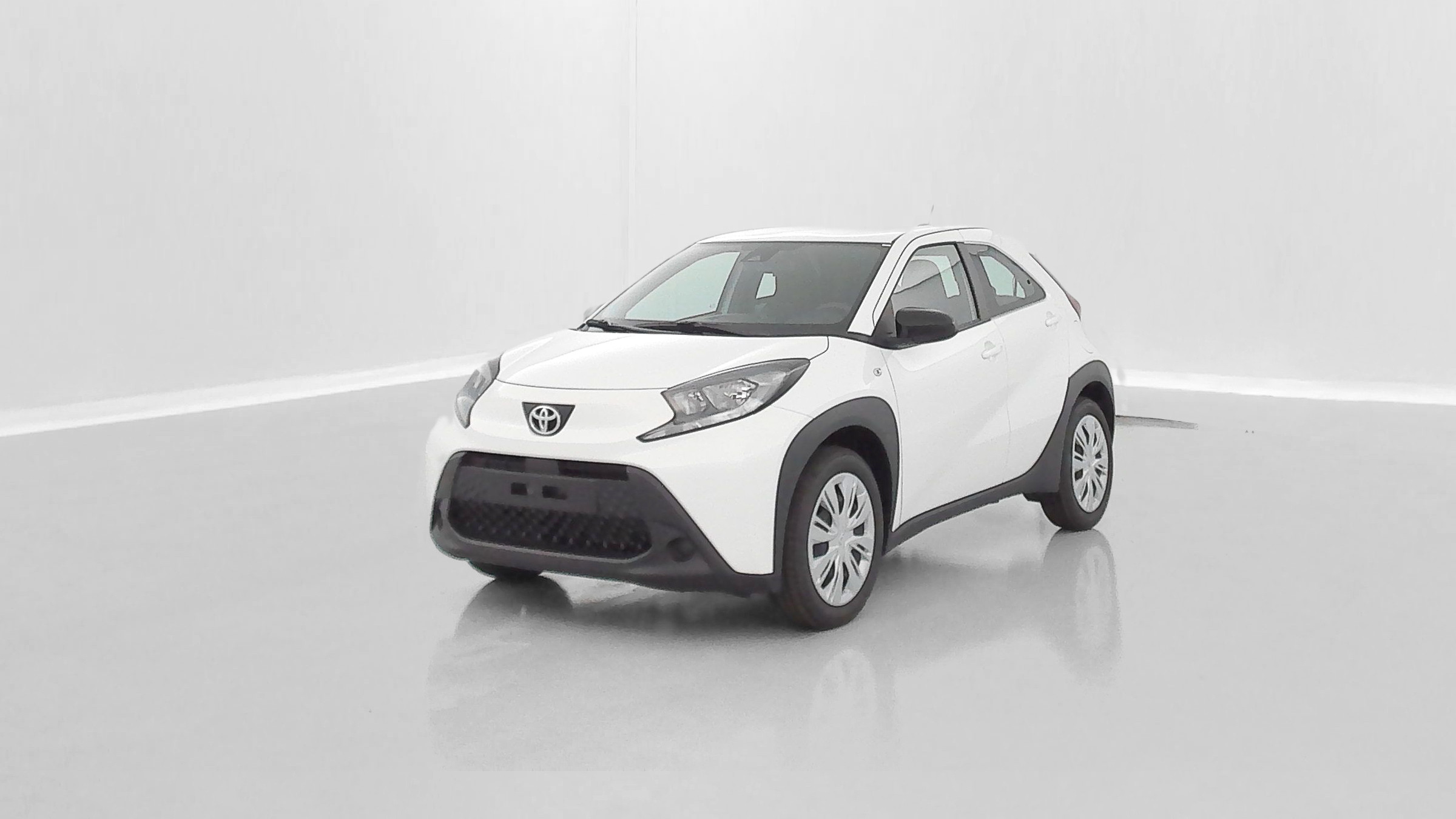 Toyota Aygo X AYGO X 1.0 VVT-i 72ch Dynamic  occasion de 2025 en vente à Rennes