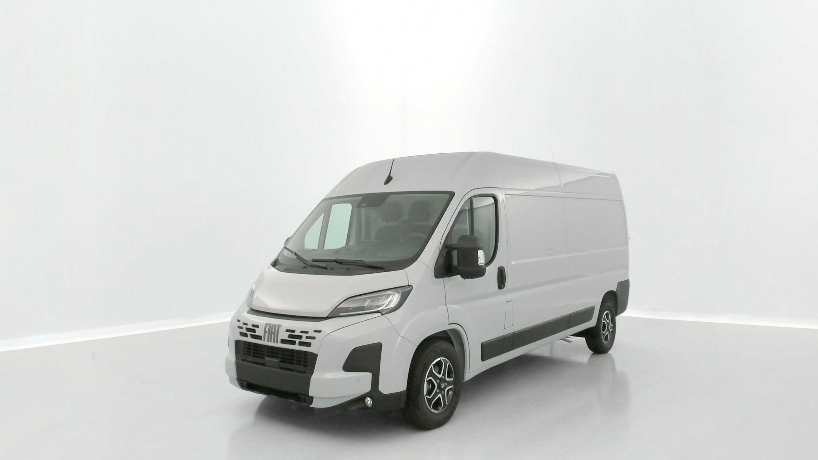 Fiat Ducato Fourgon DUCATO III LH2 3.5 Maxi 180ch H3-Power BVA8 occasion de 2024 en vente à Rennes