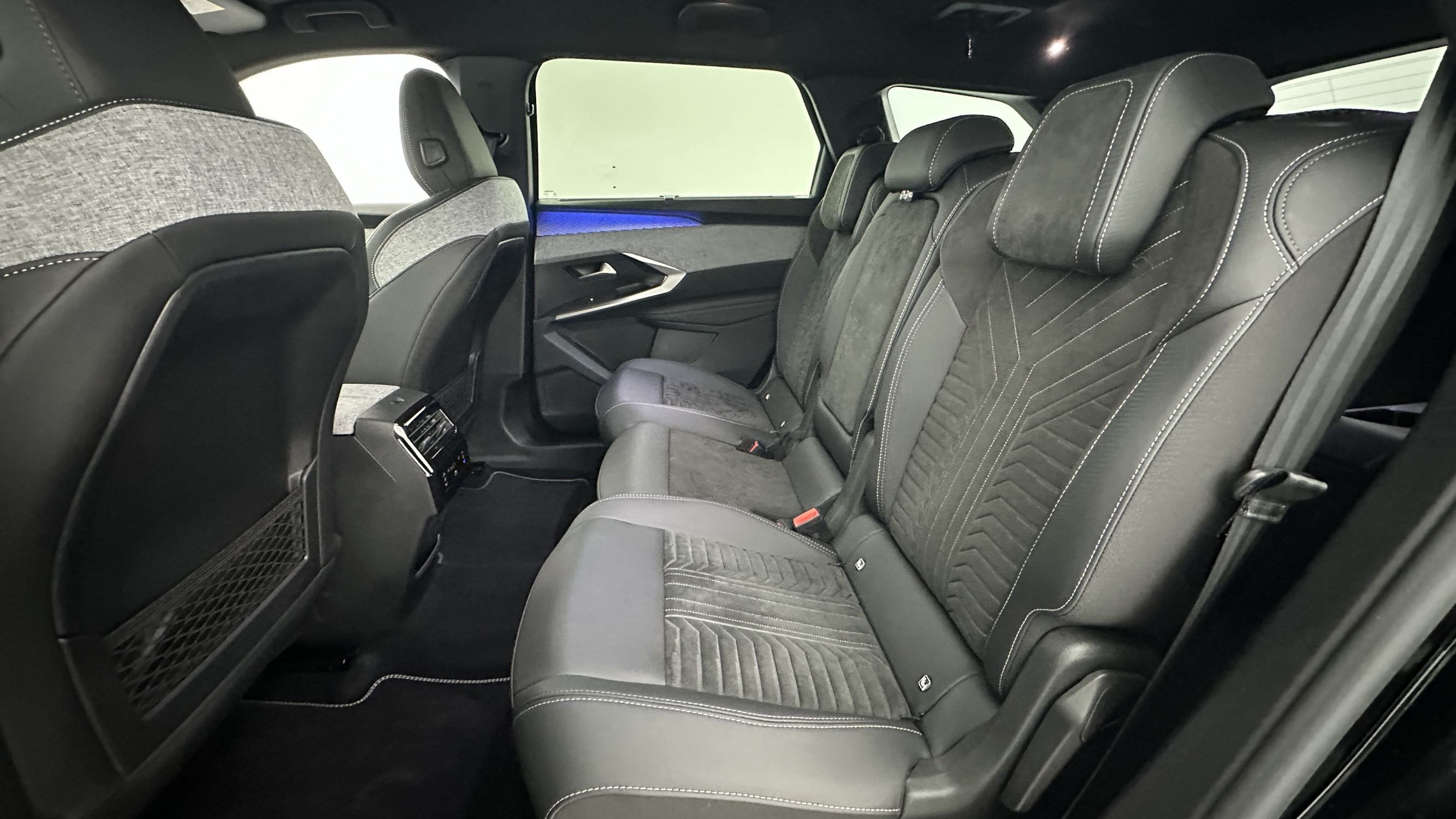 Vente en ligne Peugeot 5008 5008 III 1.2 Hybrid 145ch GT e-DCS6 au prix de 33 910 €