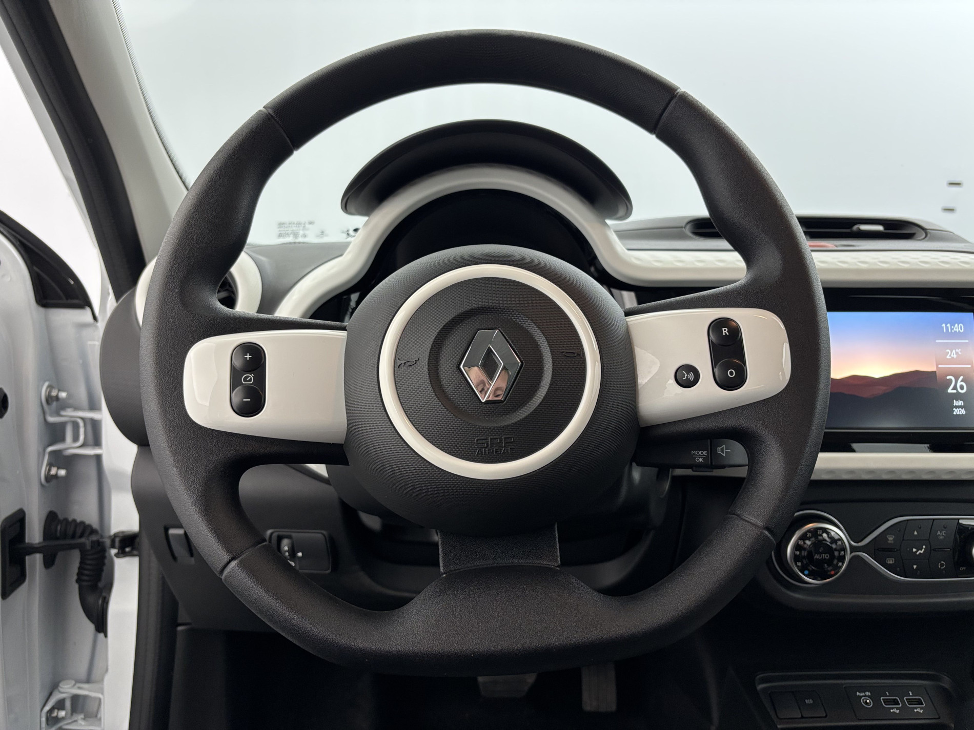 Vente en ligne Renault Twingo 3 E-Tech Electric Equilibre R80 Achat Intégral au prix de 11 990 €