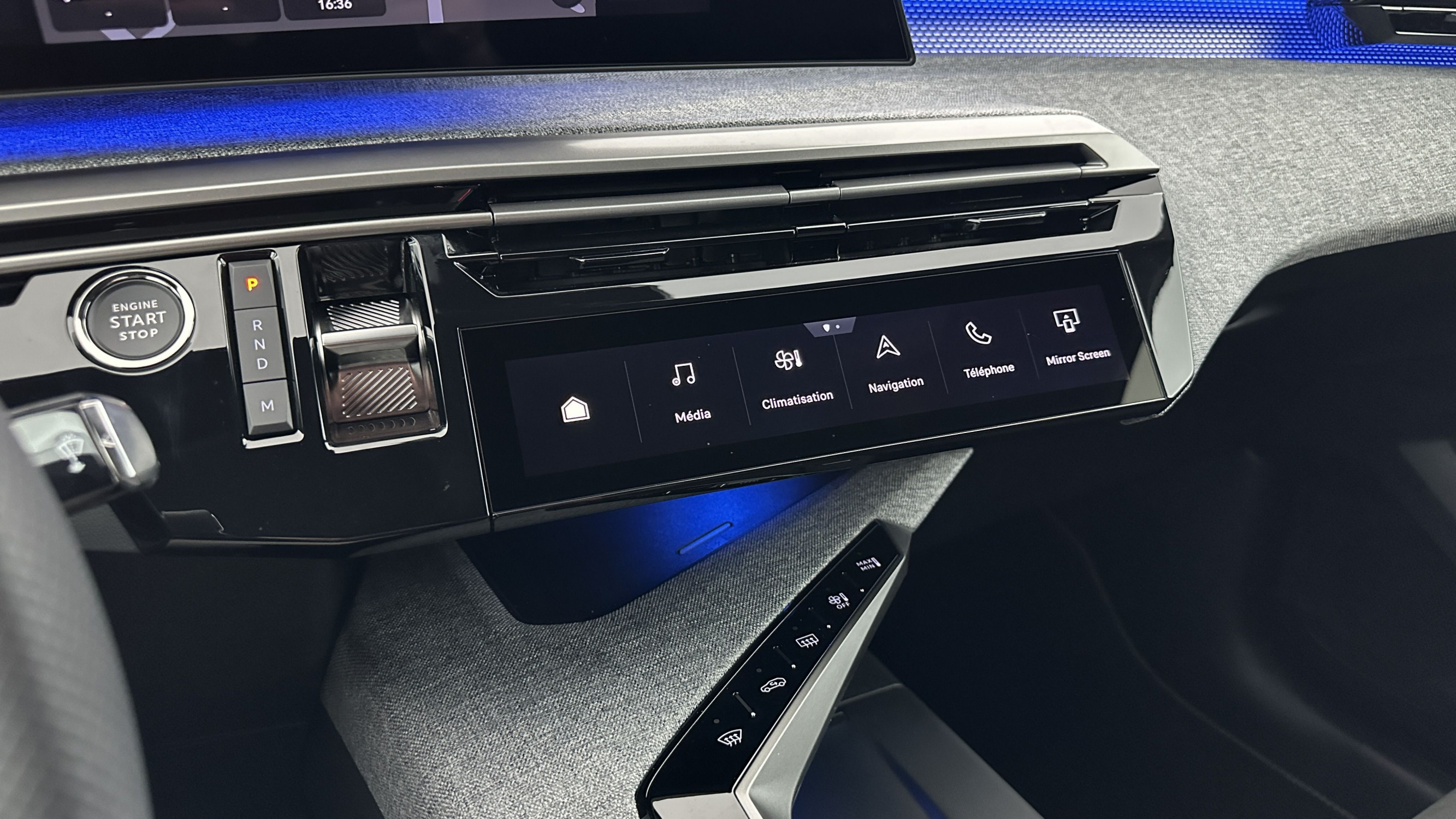 Vente en ligne Peugeot 5008 5008 III 1.2 Hybrid 145ch GT e-DCS6 au prix de 33 910 €